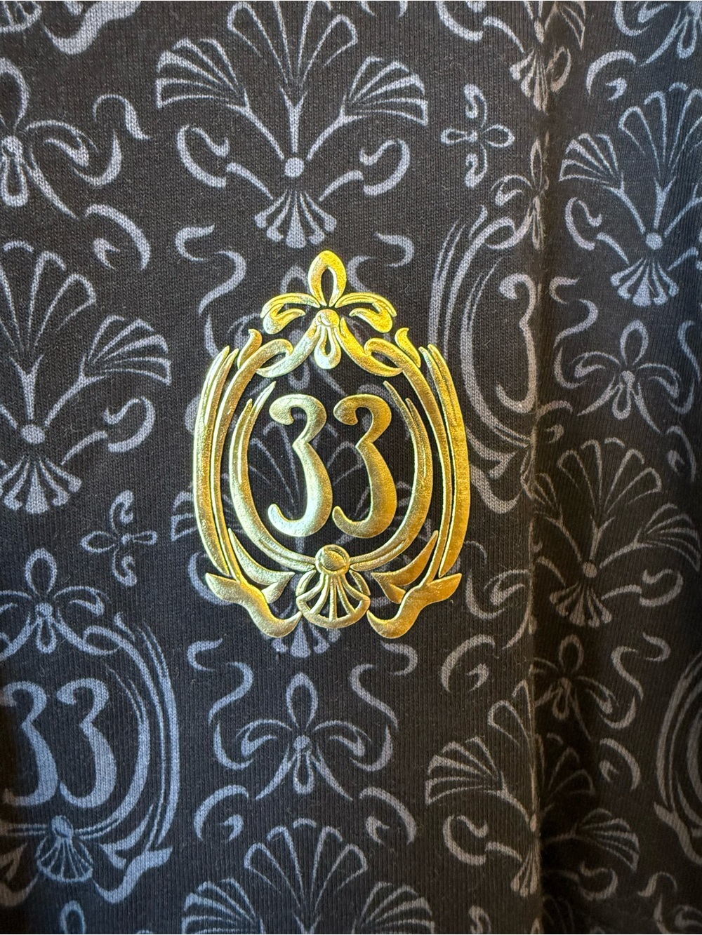 Disneyland Club 33 Spirit Jersey, Size M - Picture 3 of 9